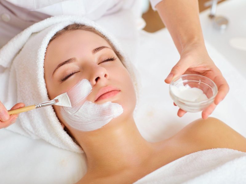 Signature Luxor Facial